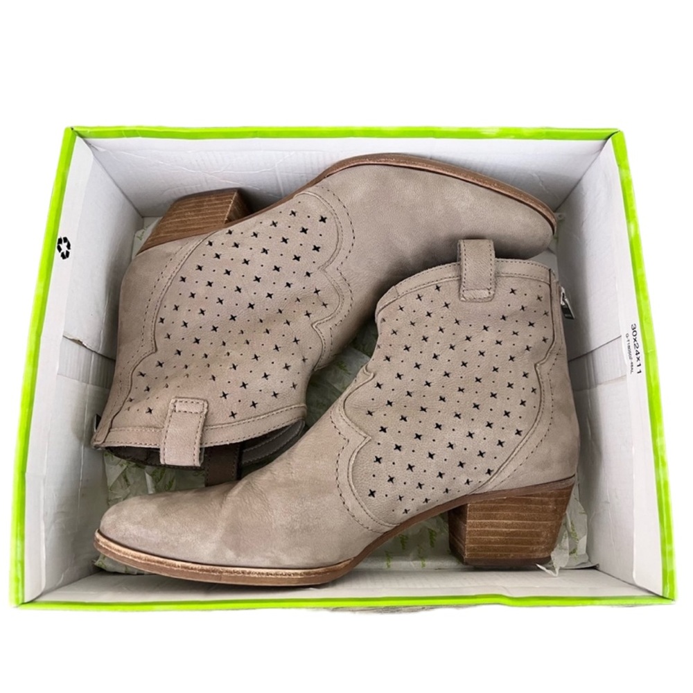 Sam Edelman Reynolds Western Boho Perforated Suede Booties size 9